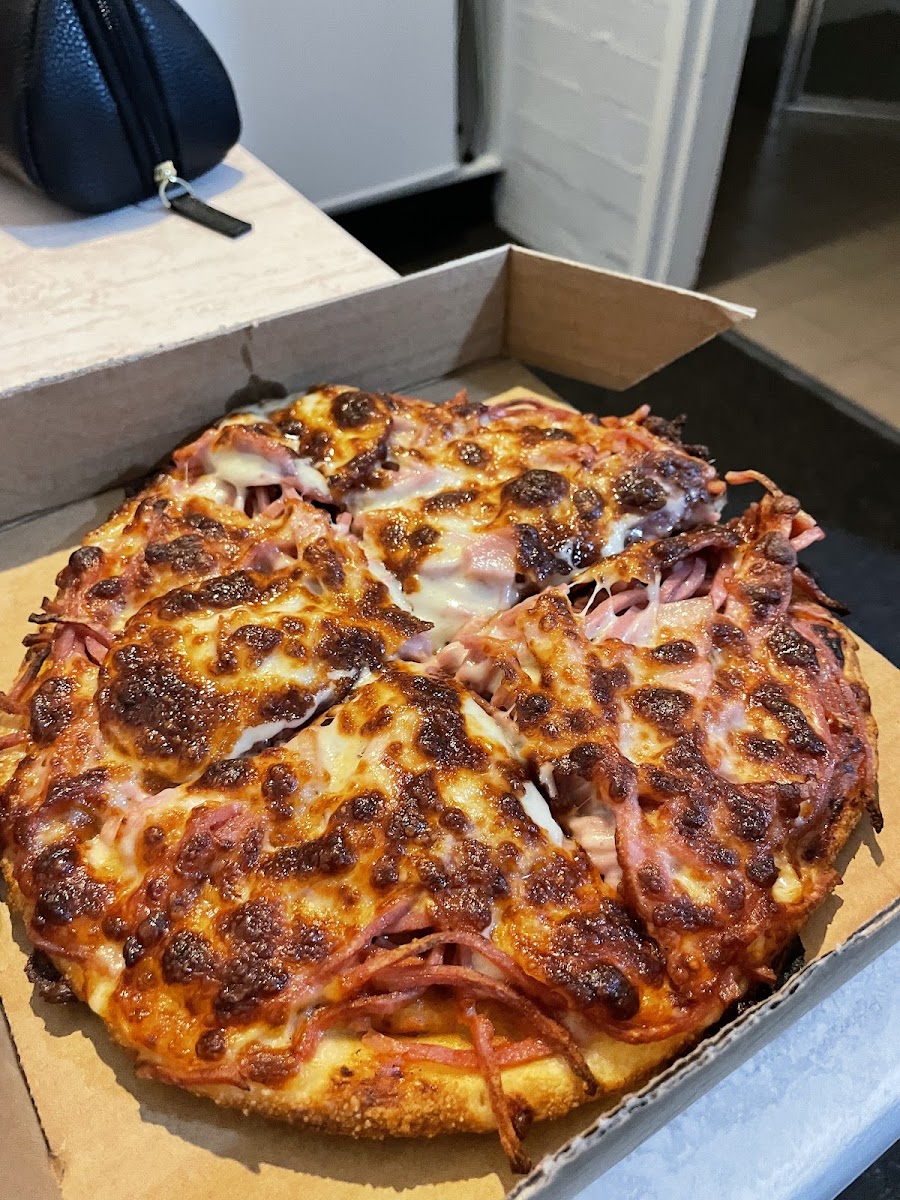 Hay Pizza Bar Photos 2